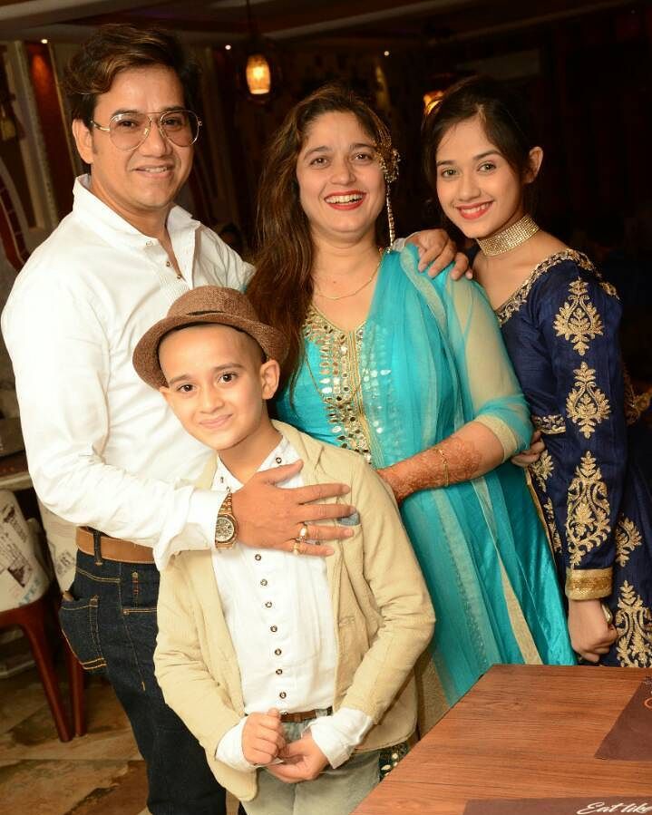 Jannat Zubair family