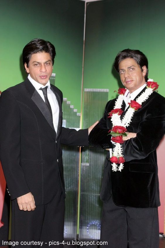 SRK statue

